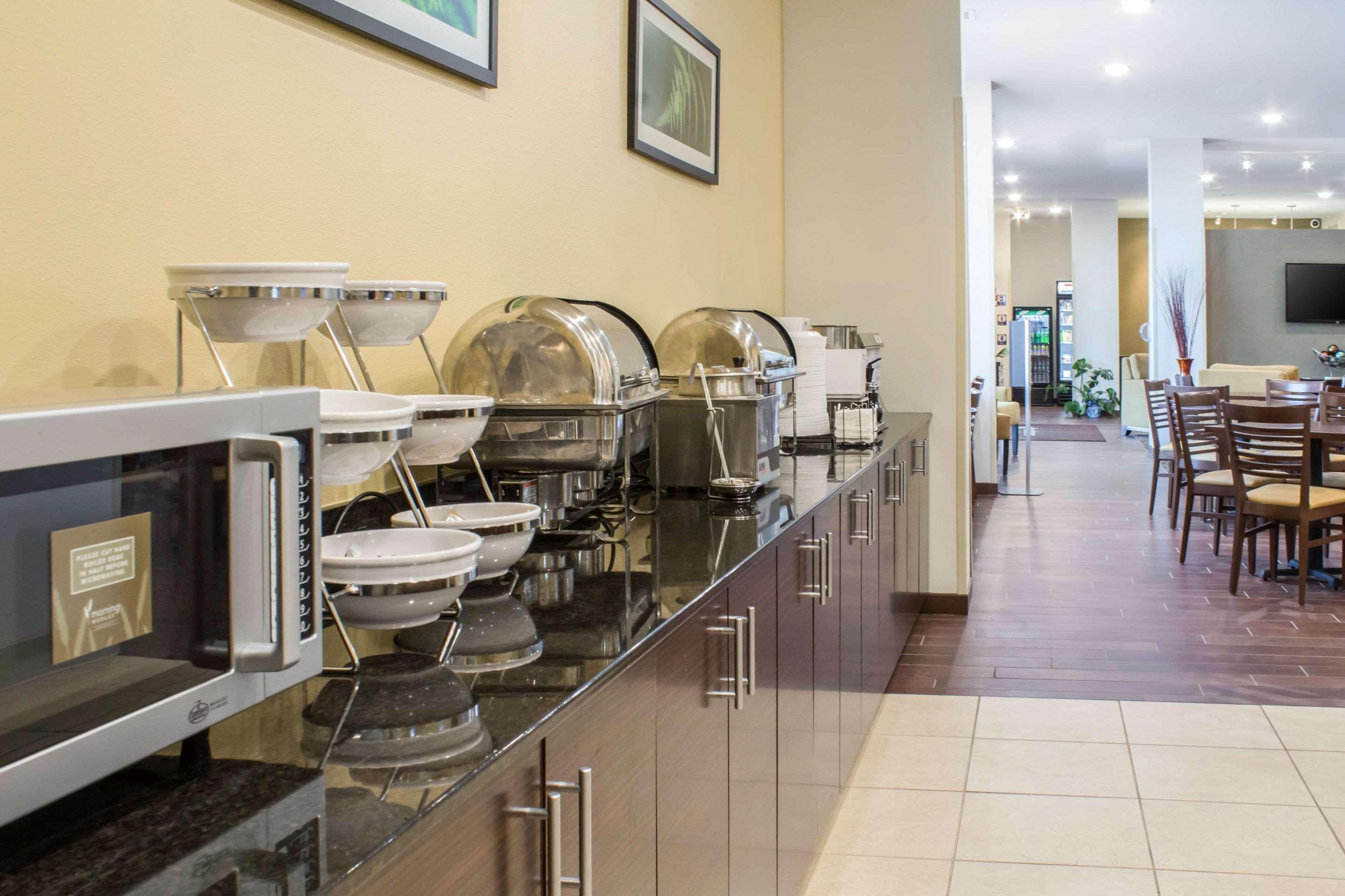 Sleep Inn & Suites Lincoln University Area Buitenkant foto