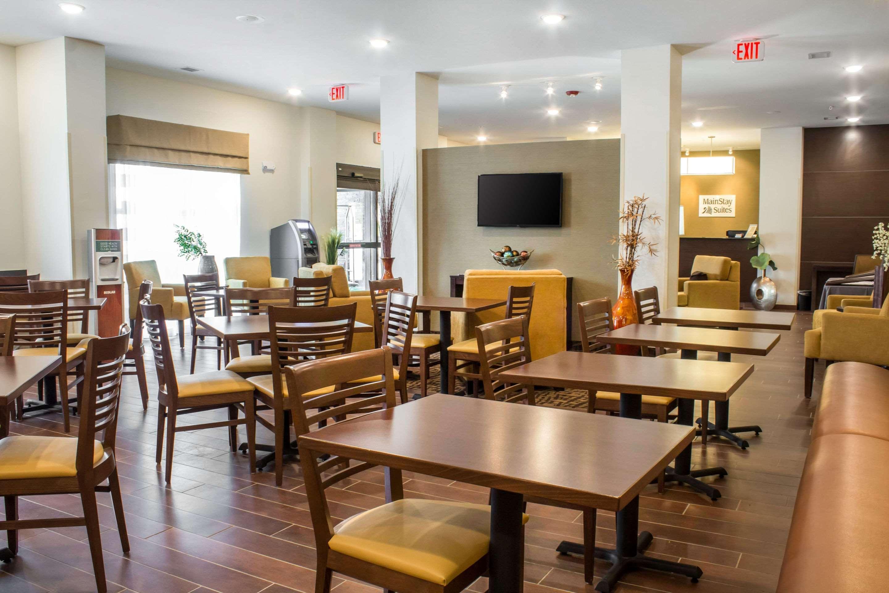 Sleep Inn & Suites Lincoln University Area Buitenkant foto