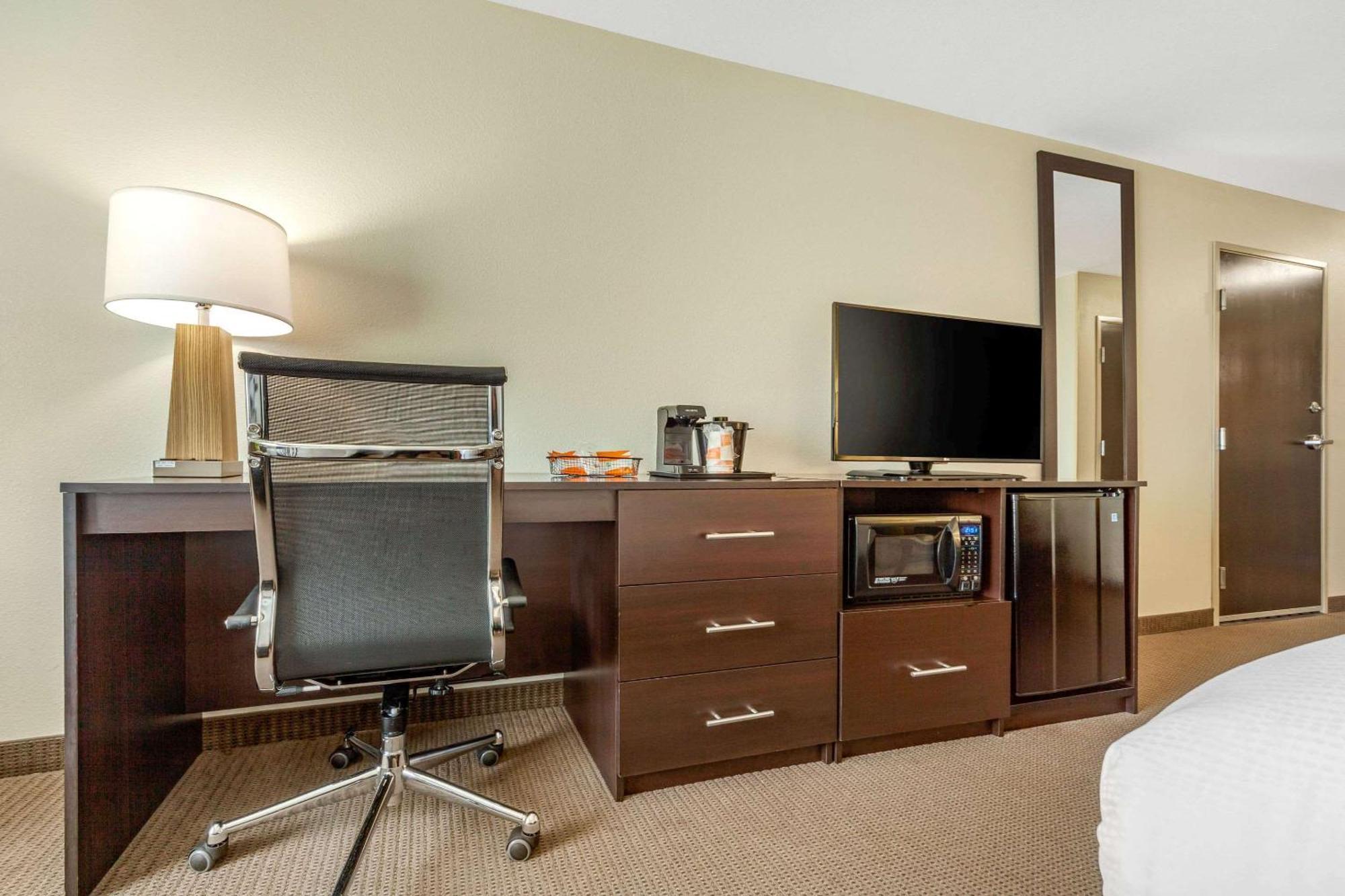 Sleep Inn & Suites Lincoln University Area Buitenkant foto